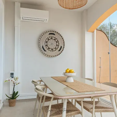 Apartment De Diseno Reformado Con Piscina Y Jardin Dénia