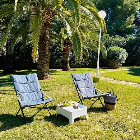 De Diseno Reformado Con Piscina Y Jardin Denia