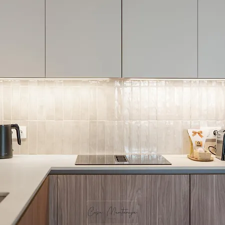 De Diseno Reformado Con Piscina Y Jardin Apartament *