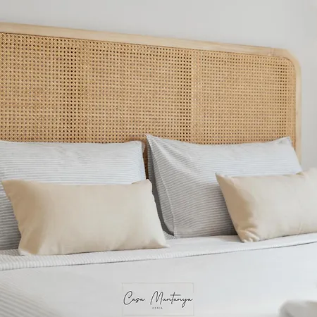Apartament De Diseno Reformado Con Piscina Y Jardin
